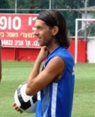 קרגולה קרוב לסיכום, חסן קרוב