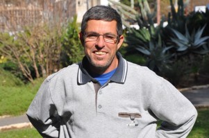 האלונקאי. אריה בן חיים