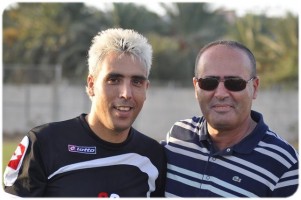 ינסה לעשות שקט. רושדי נאסראלדין(מימין)עם השוער אבי עמוס