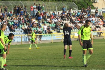 כפיר ליבוביץ תופס את הראש אחרי החמצה.(צילום נדב מעוז)