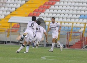 שוב ילחמו על החיים ? שחקני ב