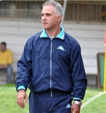 ניצח את האקסית. המאמן עופר לביא.