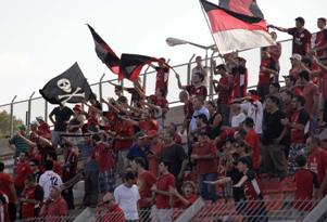 רוצים לראות ניצחון. אוהדי קטמון.