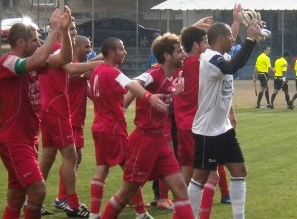 שחקני מרמורק מודים לקהל(צילום:רומן סקריפקין)