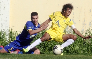 אזולאי ואיילה מדגמנים בלט מודרני