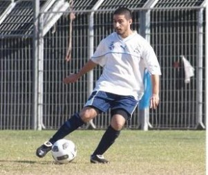 הזיקה דילגה על דור. גילאור ברדס (בועז רביד)