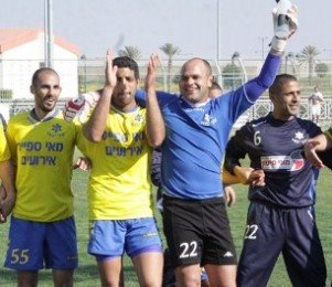 ישמחו בסיום העונה? שחקני יבנה (שי מוגילבסקי)