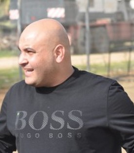 אלמוג ספיר. 