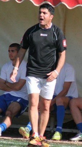 צחי טיאר (לירן דורף)