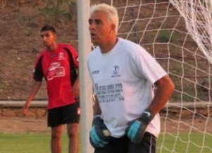 אבי עמוס באימון הפתיחה (אתר best-ball)