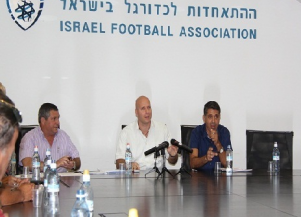 אבי לוי,אורי שילה וקאופמן.