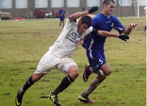 שחקן בית לכל דבר. עיני (בלבן)