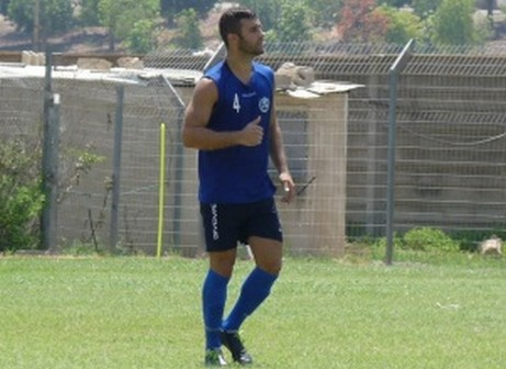 אושר זיתון. עבר בחודשיים מספיק קבוצות בשביל קריירה שלמה