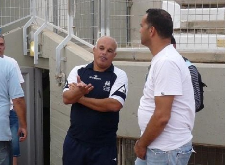 ממתינים. ראובן אלקבץ 