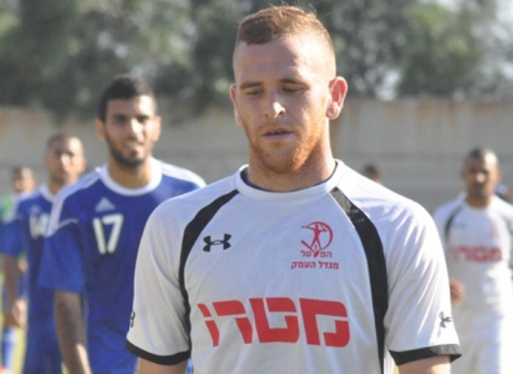 נתנאל גולדמן. פוגש לראשונה את האקסית