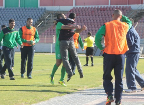 מהפך מדהים. בוזגלו וקרגולה חוגגים ניצחון לעמישב (שי מוגילבסקי)