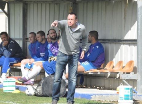 פערים בין הצדדים. בניה (חאדר אניס)