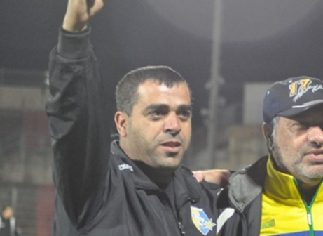 נשאר בחיים. איהאב מחמיד (חאדר אניס)