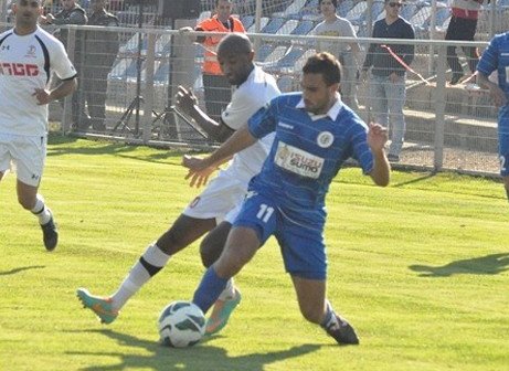 סופר בכחול (צילום: מוחמד חאדר אניס)