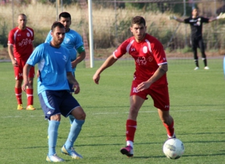 נותר קצת מאחור. דן (עודד חסין)