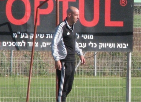 משחק שברח בין הידיים, מאמן נצרת עלית אלדד שביט