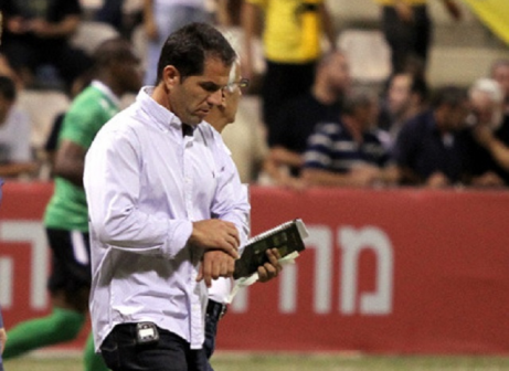 מאמנה החדש של קריית אתא, צדוק מלכה (באדיבות: וואלה)