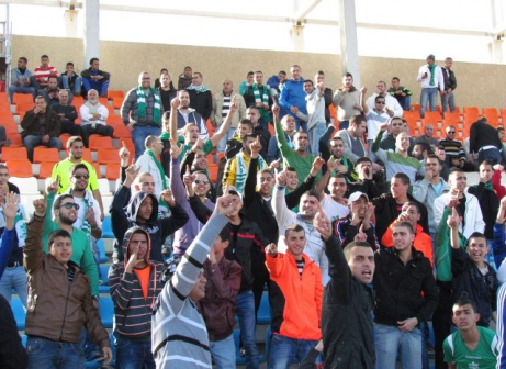 בזכות מואנס דאבור. אוהדי אחי בשישי (צילום: חג'ג' רחאל)