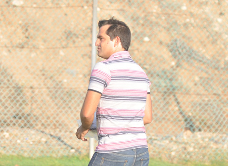 מאמן נהריה תומר אסולין (צילום: קובי פורטל)