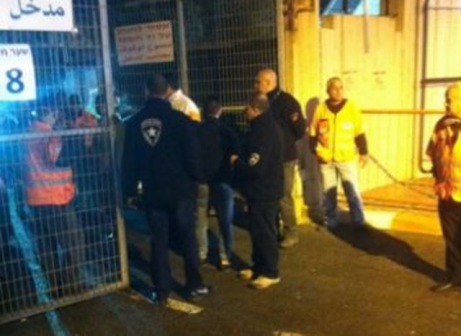 פעולה מהירה מנעה תקרית חמורה יותר. אנשי האבטחה (צילום: חאדר אניס)