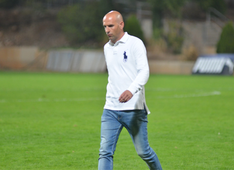 מאמן נצרת עלית אלדד שביט (ארנון לוי)