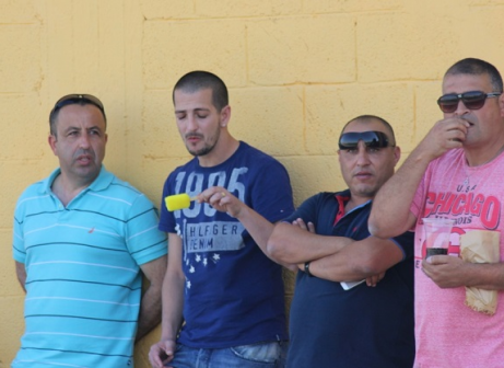 טבריה רוצה את מלכה. ראשי הקבוצה ומלכה במשחק בשישי (עודד חסין)