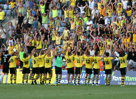 נתניה חוגגת עם האוהדים, עלייה קלה (באדיבות ספורט 5)