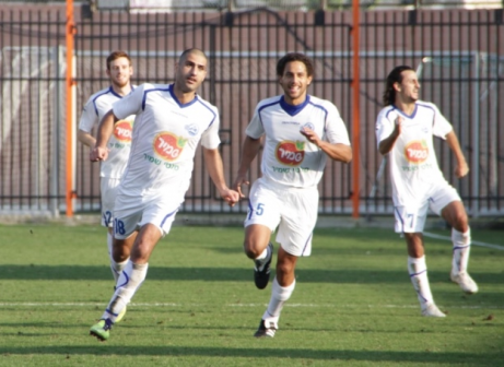 מי יישאר ומי יעזוב ? שחקני יפו חוגגים (אקובי רוזן)