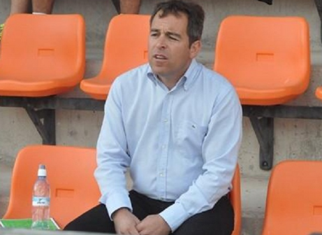 ממשיך לעבוד, מאמן עפולה ירון הוכנבוים