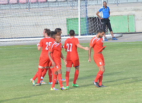 שחקני נצרת עלית חוגגים את השער של אלקנתי (קובי פורטל)