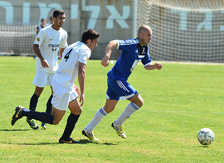 שריקי (בכחול), יצטרף לקרית אתא? (ארנון לוי)