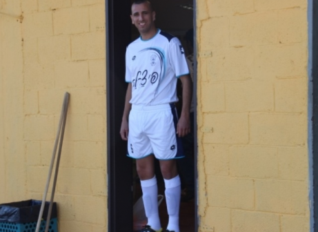 עומרי אזולאי (עודד חסין)