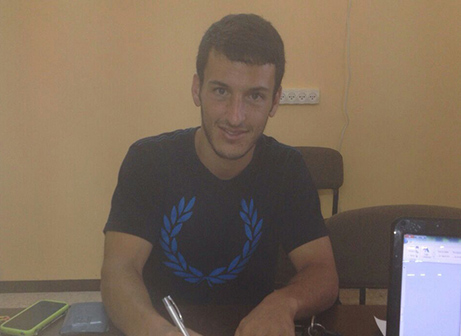 דודי אלישע במעמד החתימה