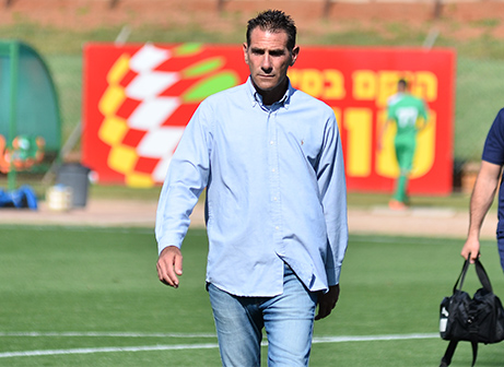 הקהל מאבד את הסבלנות כבר במחזור השני? פליקס נעים (ארנון לוי)