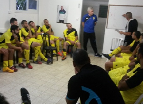 סמל חדש למועדון חדש. סרגיי טרטיאק והשחקנים