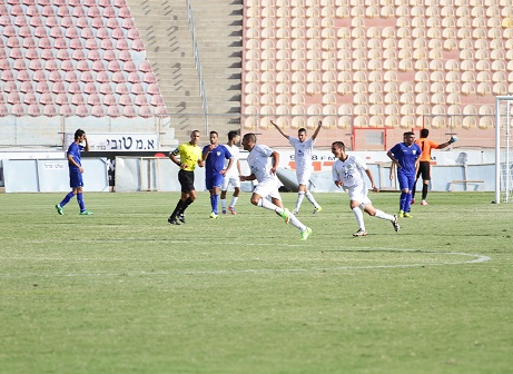 חוגג את השוויון של ב