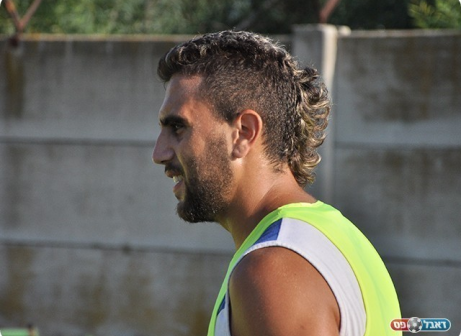 שותף כחוק, סופר (קובי פורטל)