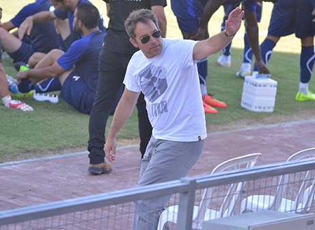 מאמן עפולה, ירון הוכנבוים (קובי פורטל)