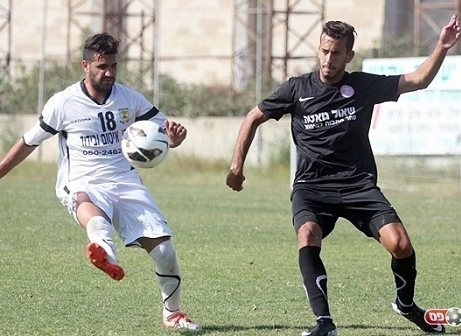 ארבעה משחקים בחוץ. אפי אלון בלבן (לירן דורף)