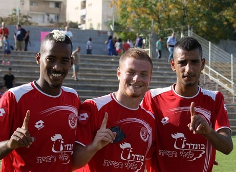 אנחנו צריכים להתחיל להתרגל לקבוצת צמרת? שלושת הכובשים (אנטולי רובינסקי) 