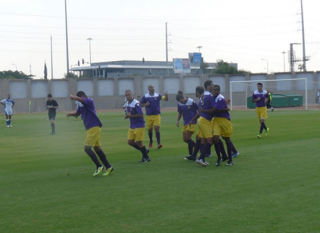 פתחו עם שישיה. מ.כ חולון (אלי שמואלי)