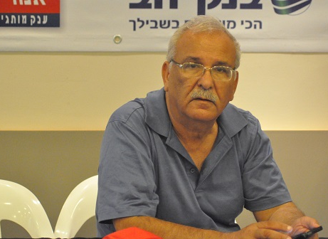 האיש מאחורי הקלעים. יעקב אבוחצירה (זיו אמויאל)