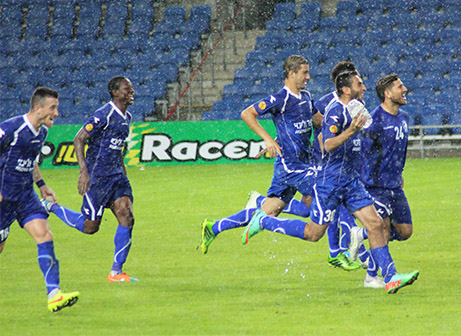 שחקני לוד חוגגים (עודד חסין BEST BALL)