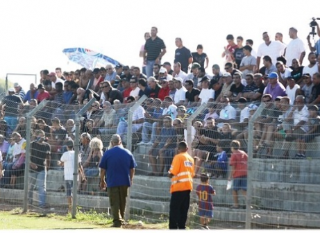 התפרעות וקריאות גזעניות. אוהדי גבעת אולגה (שלומי גבאי)