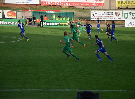 מי האמין שזה ייגמר 1:4? שחקני עפולה וכפ